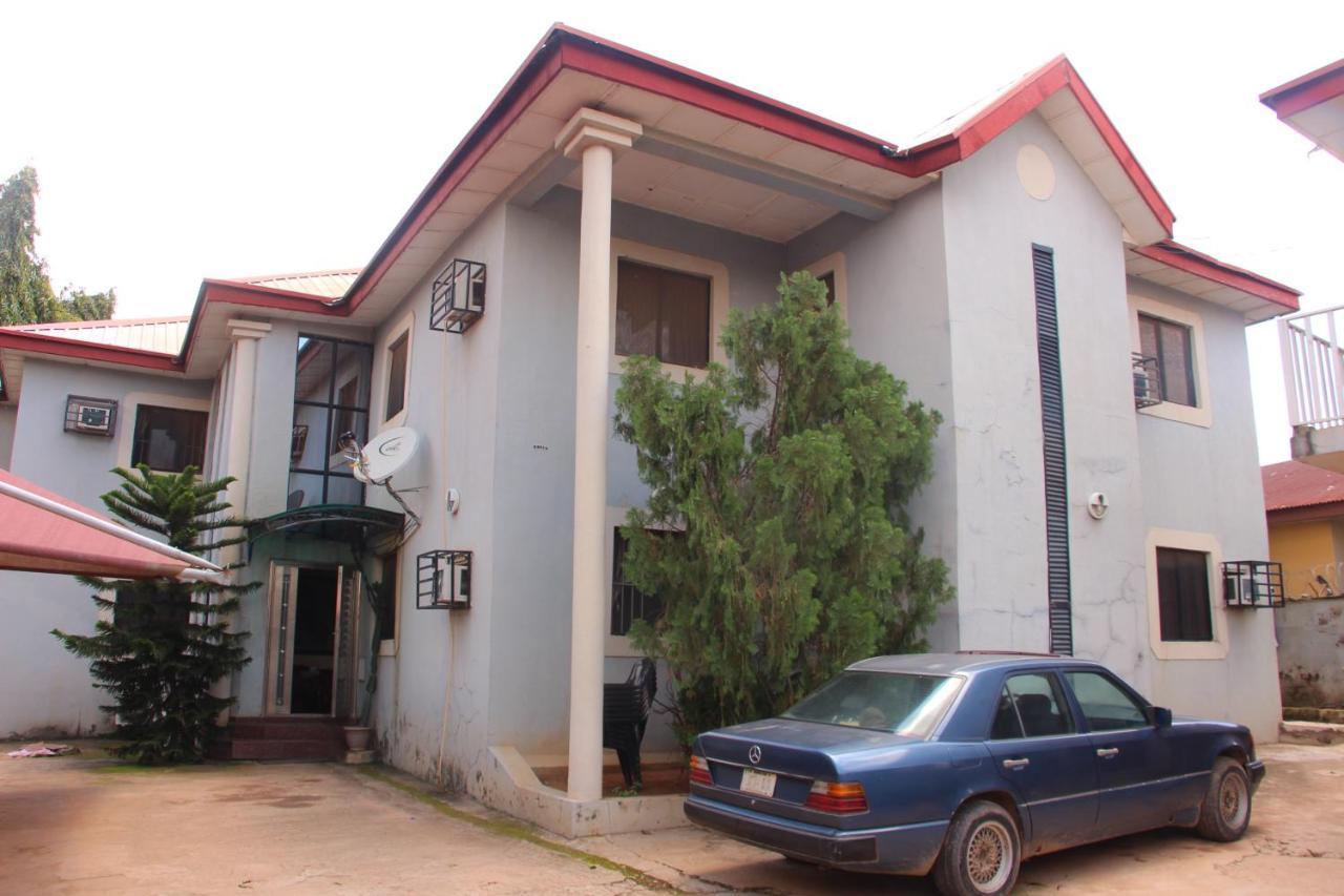 Sapphire Guest House Abuja Esterno foto